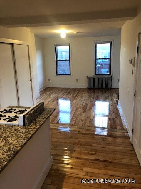 Photo - 39 Beacon St Unit 3