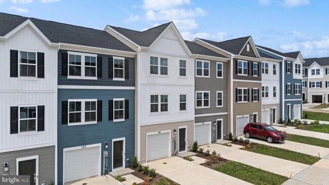 Photo - 105 Milburn Dr