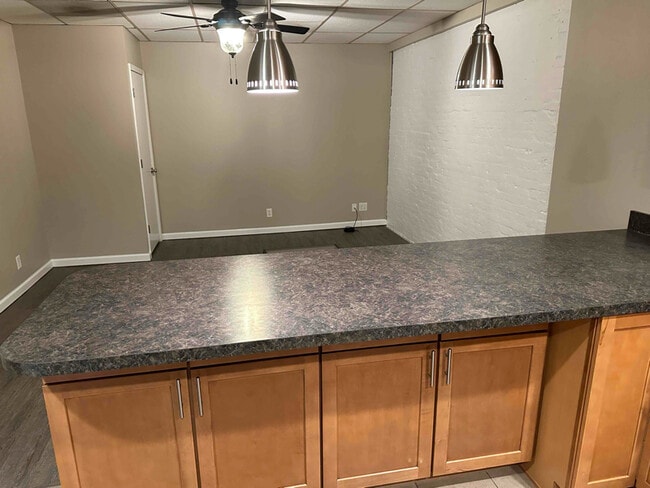 Photo - 211 Main St Unidad A