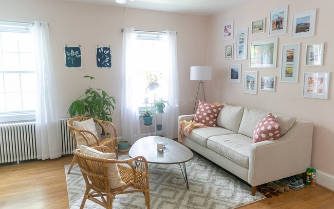 909 E St SE Unit 2
