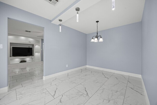 Photo - 15303 Tonya Dr