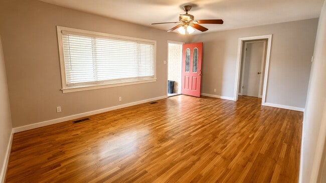 Photo - 1116 Parkway Dr