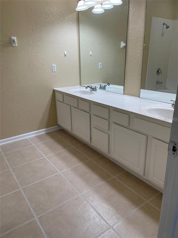 Photo - 5063 Tideview Cir