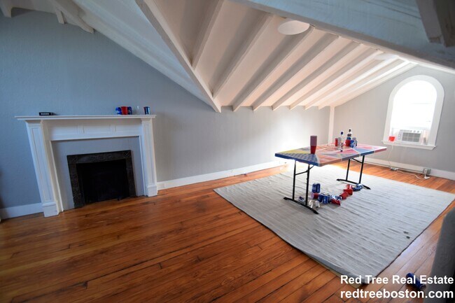 235 Chestnut Hill Ave Unit 2