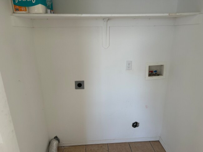 Photo - 1034 W 7th S St