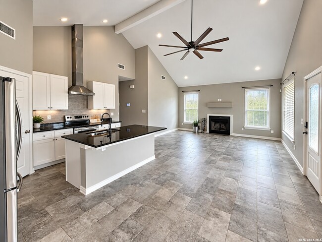 2029 Blueridge Dr