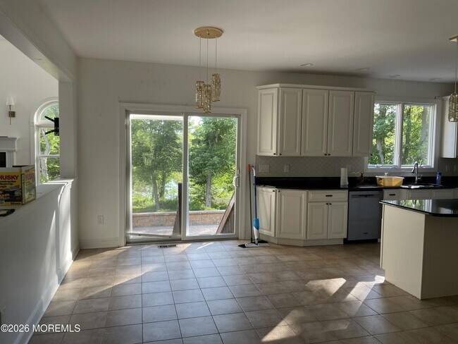 15 Hope Dr