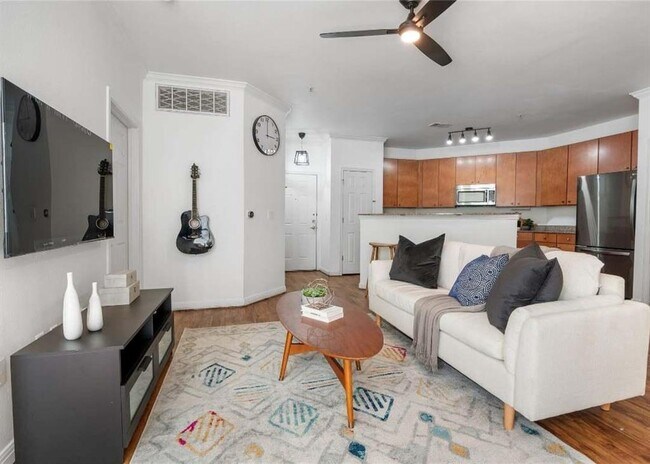 Photo - 2502 Leon St Unit 311