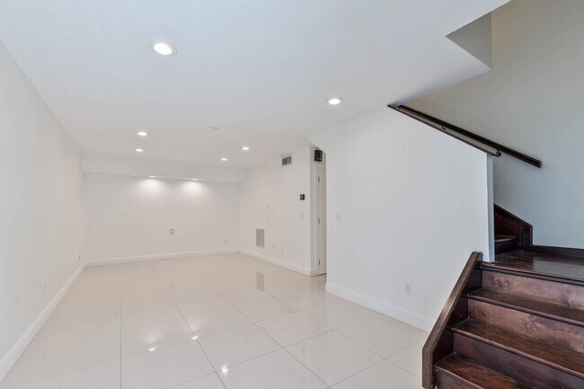 Building Photo - 4576 SW 139th Ct Rental