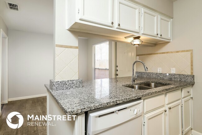 Photo - 2923 Black River Ln