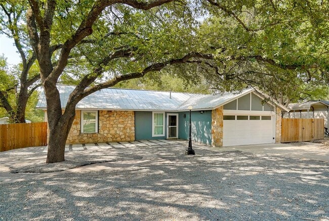 Building Photo - 12601 Mixson Dr Rental