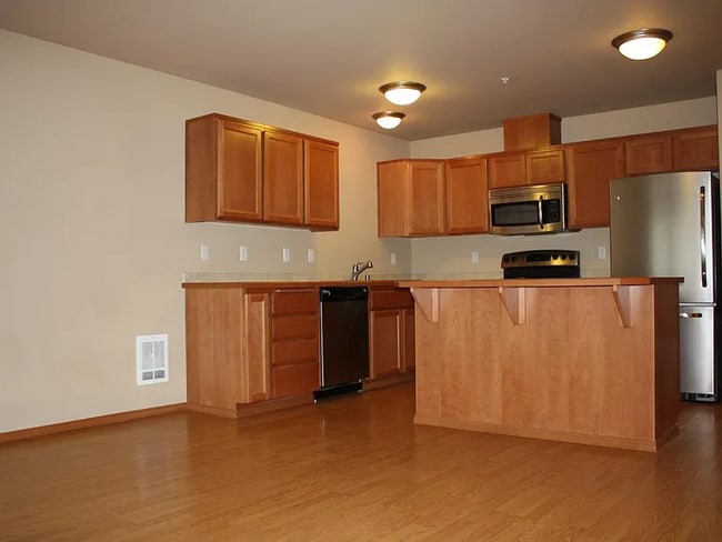 Photo - 1011 109th St Ct E