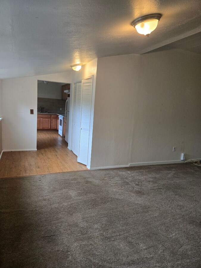 Photo - 300 Cherry Ave Unit 300 Cherry Apt A