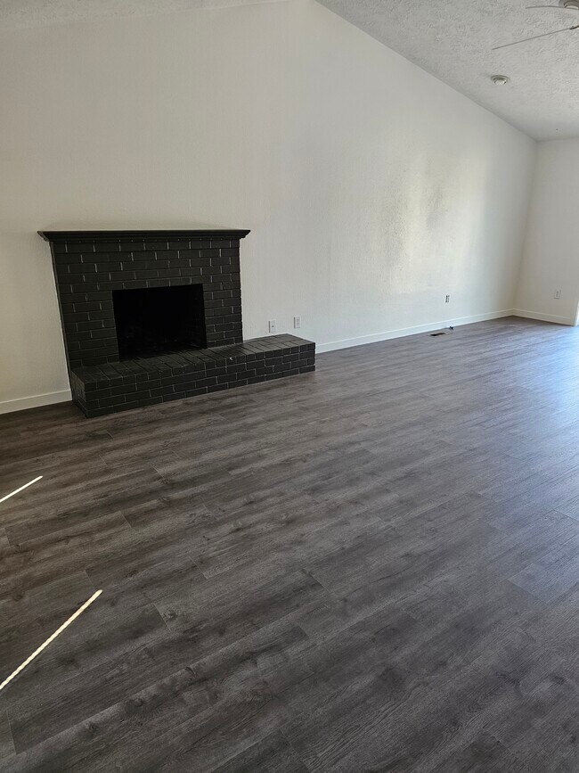 Living room - 5806 Cobalt Loop SE