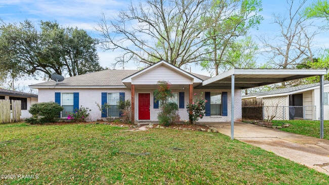 Photo - 412 Normandy Rd