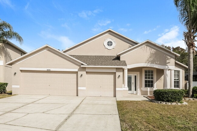 Building Photo - 10445 Meadow Spring Dr