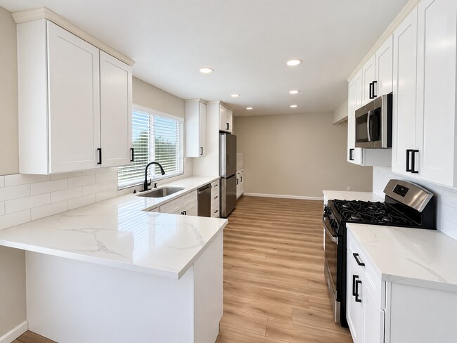 2777 Sula Way