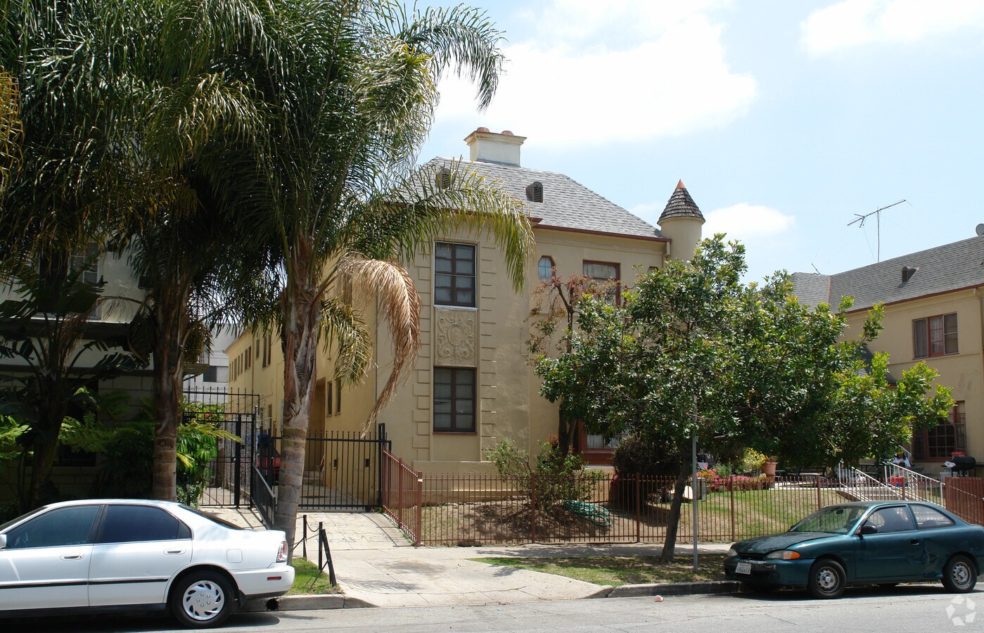 Photo - 848 S Hobart Blvd