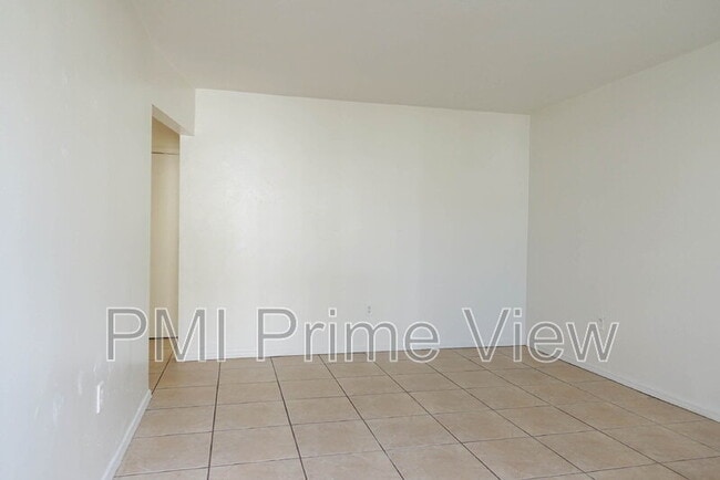 Photo - 7331 NW 37th St Unidad #2