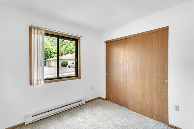 Photo - Bear Arbor Apartments