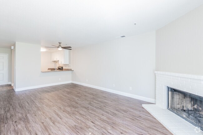 2BR, 2BA - REMOD - Laurel Creek