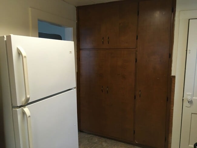 Photo - 2 BR Near the Fort Wayne Zoo