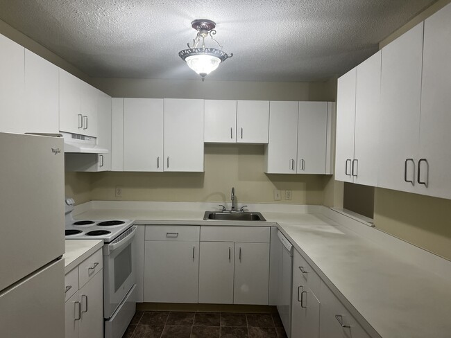 Photo - The Falls Loft Unit 56-604