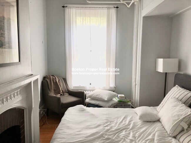 Photo - 178 Marlborough St Unidad 4