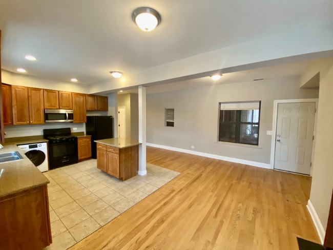 Photo - 6557 S Minerva Ave Unit 2B