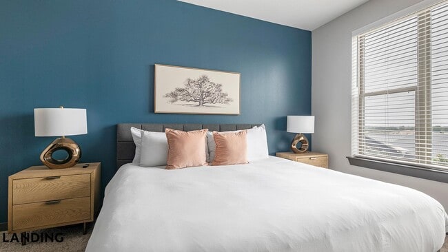 Photo - 3875 Burnham Unit 6308