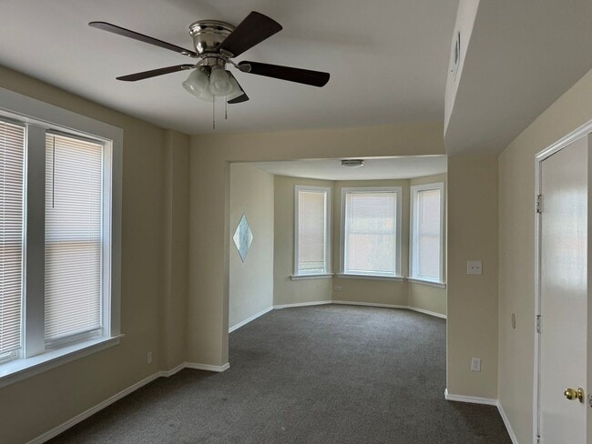 Photo - 1543 W Marquette Rd