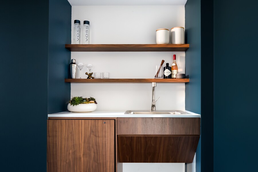 Wet Bar - Centrum Lakeview Phase II