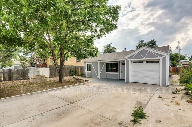 Photo - 825 S Newton St