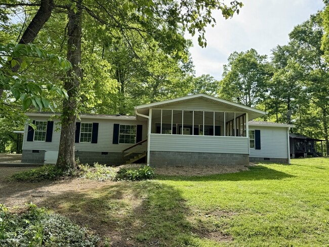 Building Photo - 229 Bateman Ln