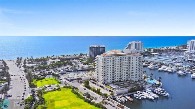 Photo - 1 Las Olas Cir Unidad 115