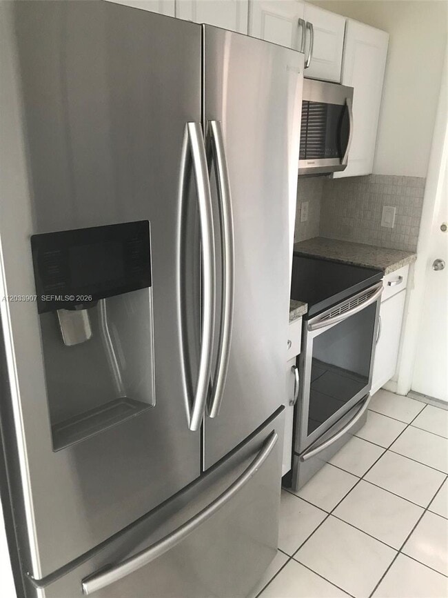 Photo - 2495 SW 82nd Ave Unidad 304