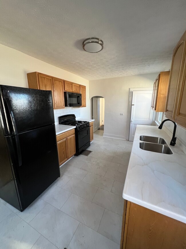 Photo - 449 E Brandeis Ave