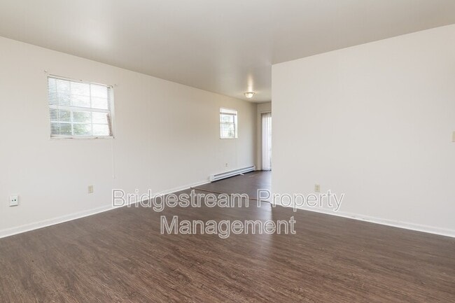 Photo - 4327 Powell Rd