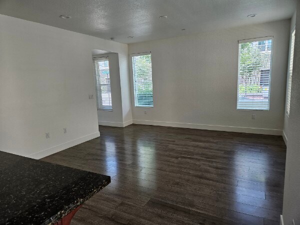 Photo - 1660 Spring St
