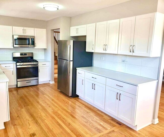 Photo - 2140 Eastview Dr