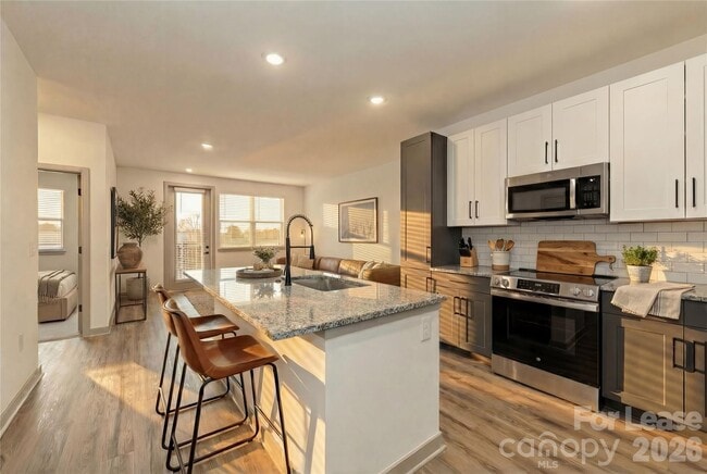 Building Photo - 6615 Cerris Dr Unit A1