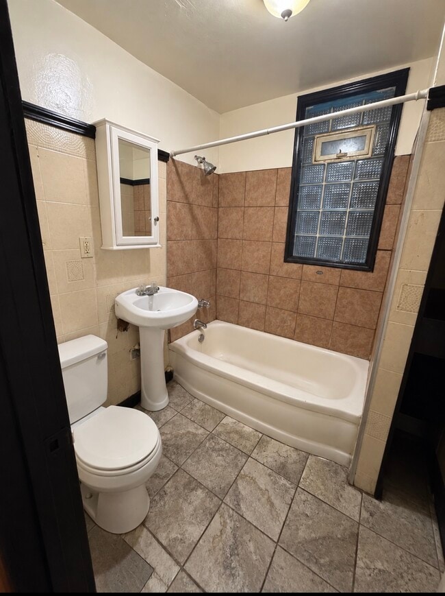Photo - 2512 N 35th St Unit Lower