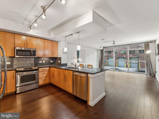 Photo - 1025 1st St SE Condo Unit 202