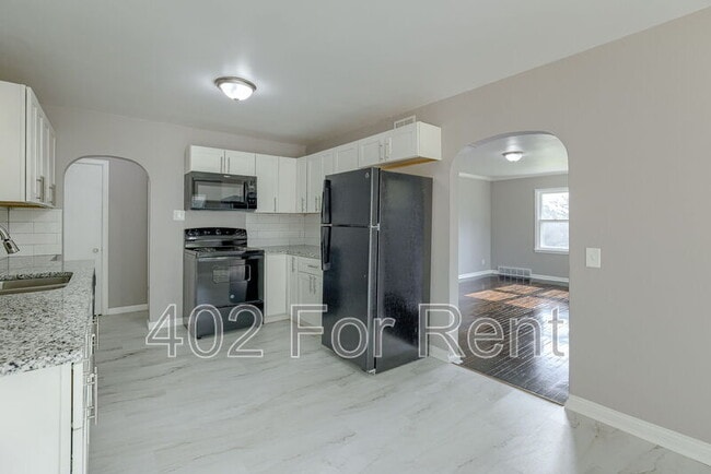 Photo - 3028 Whitmore St