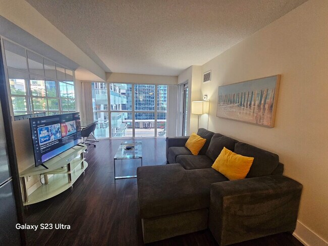 Photo - 1 Blue Jays Way Unit ID1320244P