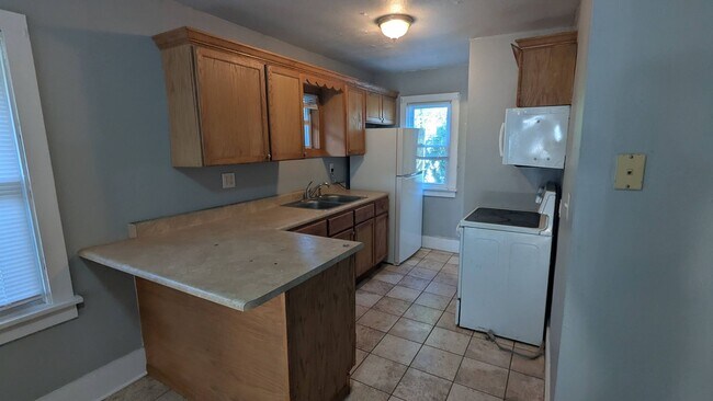 306 Sullivan Ave