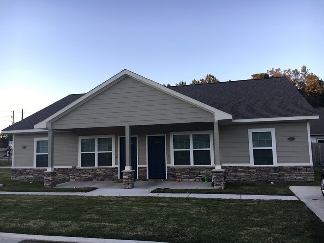 Photo - Down Home Square