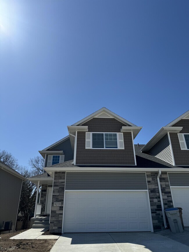 Photo - 9219 Peregrine Rd Townhome
