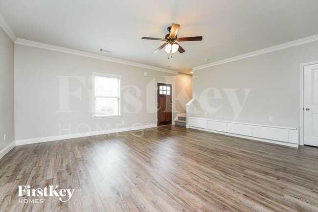 Photo - 1035 Sutherland Dr