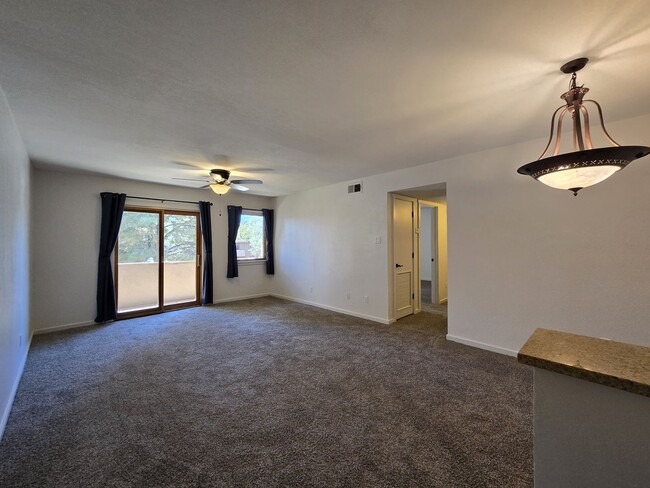 Photo - 601 W San Mateo Rd Casa